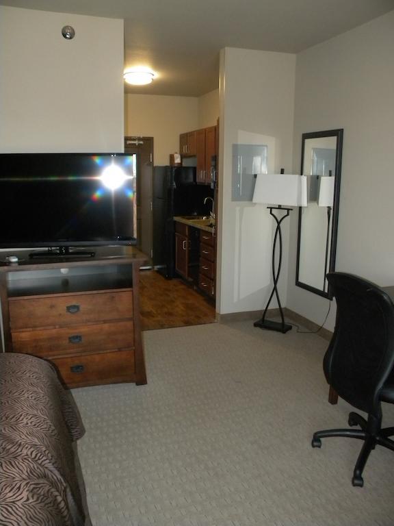 Teddy'S Residential Suites Watford City Luaran gambar