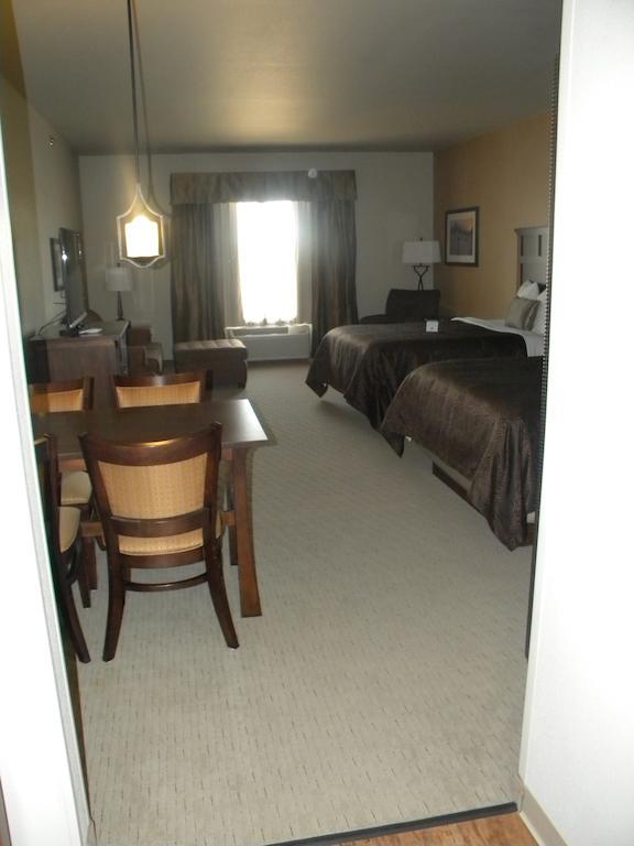 Teddy'S Residential Suites Watford City Luaran gambar