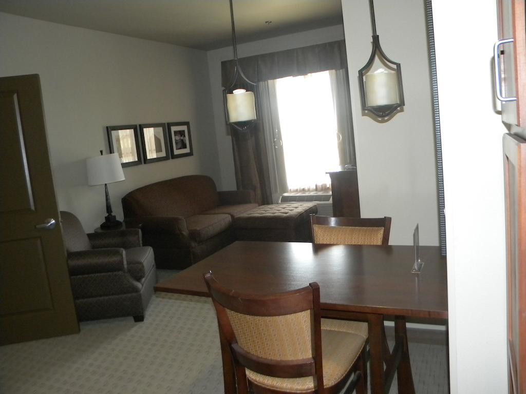 Teddy'S Residential Suites Watford City Luaran gambar