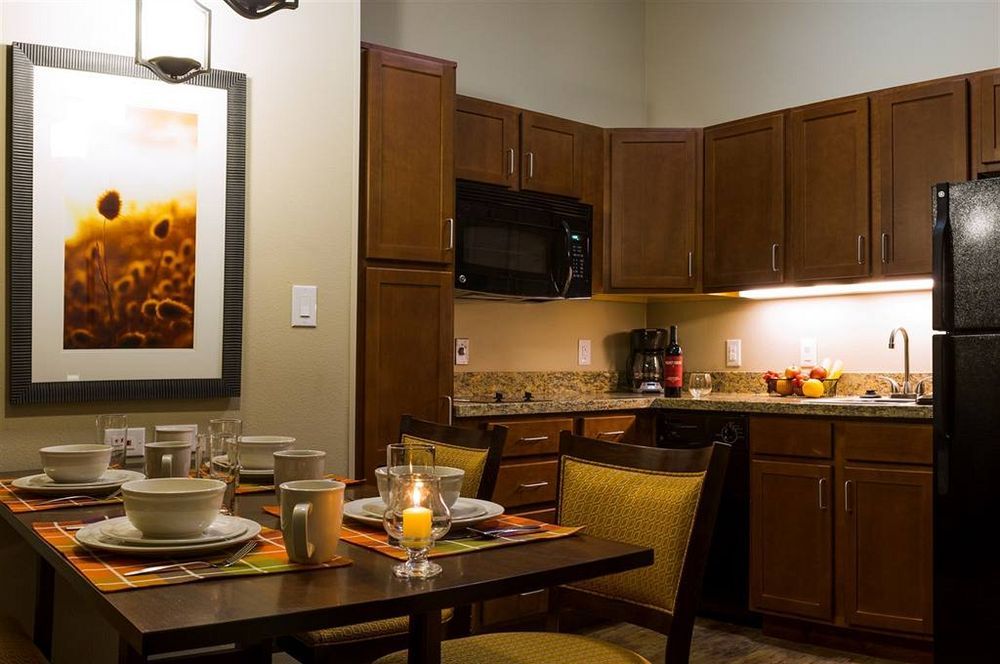 Teddy'S Residential Suites Watford City Luaran gambar