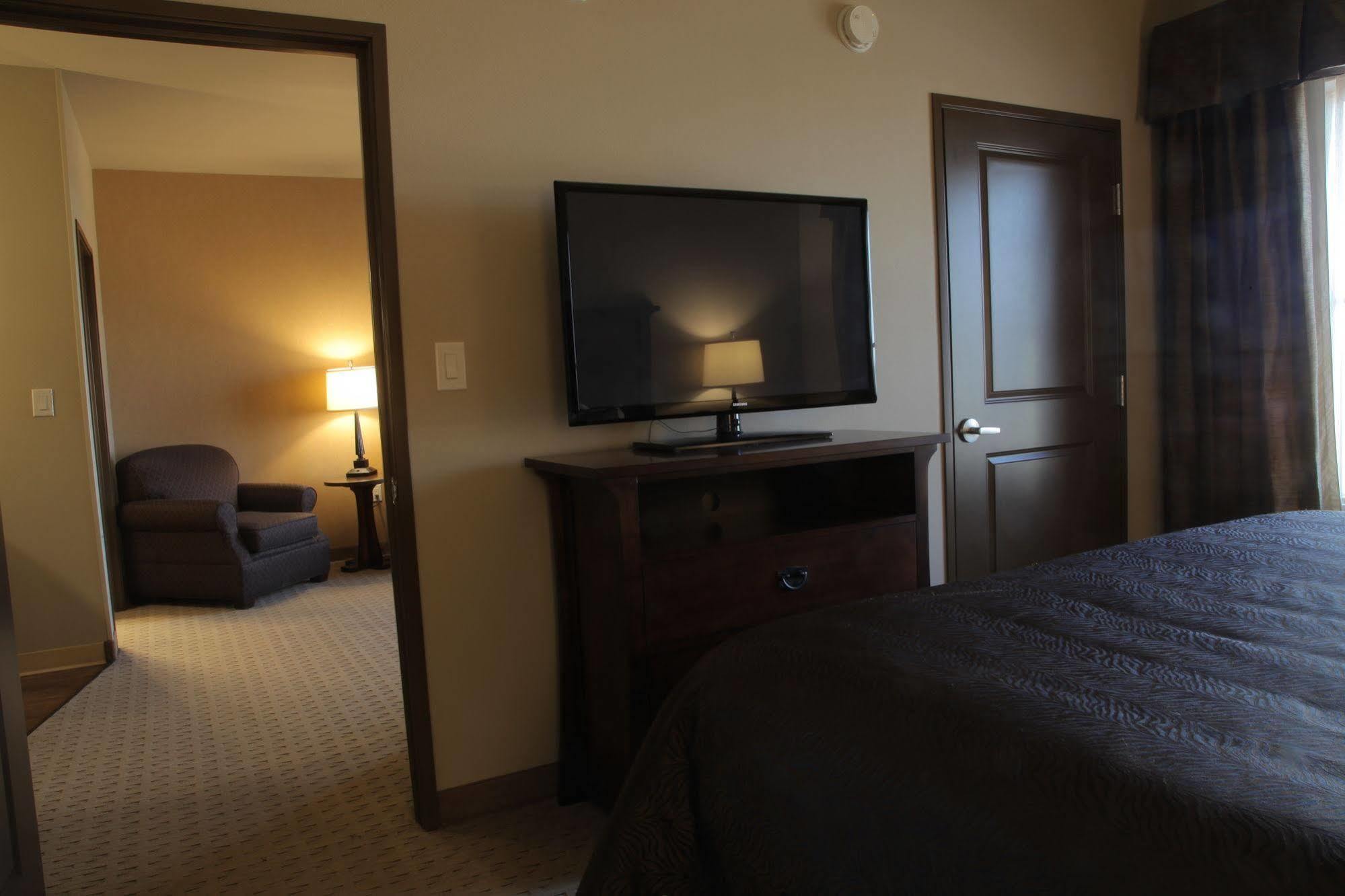 Teddy'S Residential Suites Watford City Luaran gambar